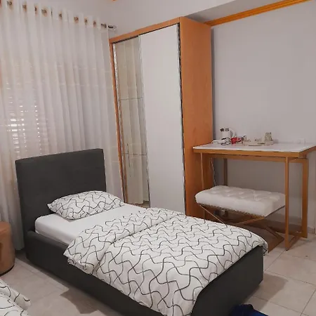 Zen Zen & Tirana