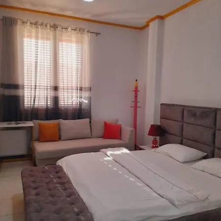 Zen Zen & 4* Tirana