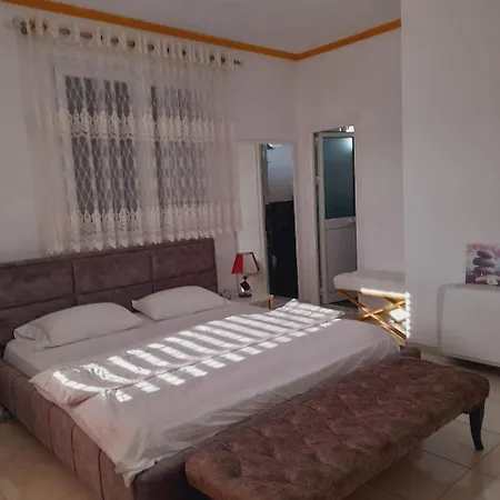 Zen Zen & Maison d'hôtes Tirana