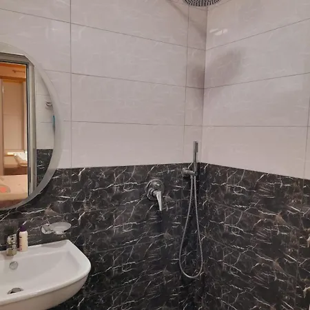 Zen Zen & Maison d'hôtes Tirana